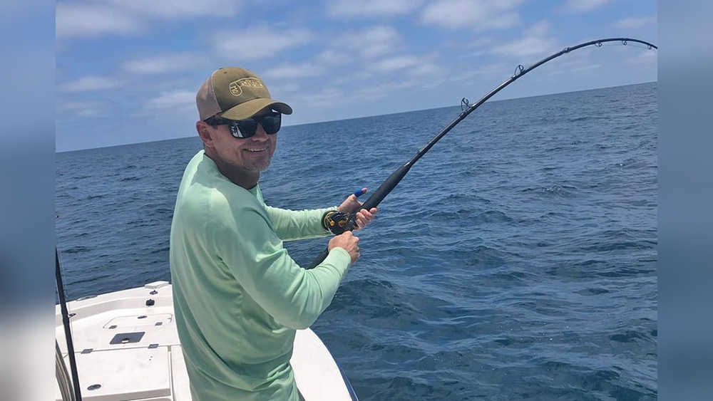 How to Hold a Fishing Rod Right Handed